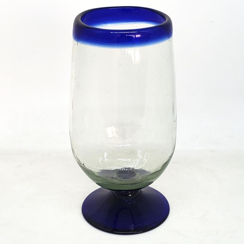 VIDRIO SOPLADO / Juego de 6 copas para agua grandes con borde azul cobalto / stas copas altas para agua embelleceran su mesa y le darn un toque festivo. Hechas de vidrio autntico reciclado y soplado a mano.